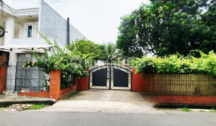 Rumah Halaman Luas 2700 M2 Pinggir Jalan Raya Di Cikunir Bekasi