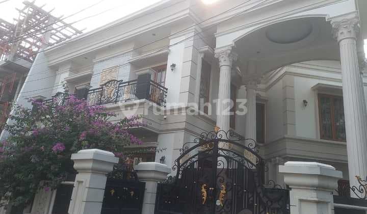 Rumah Mewah Plus Kamar Kost Strategis Di Rawamangun Jakarta Timur