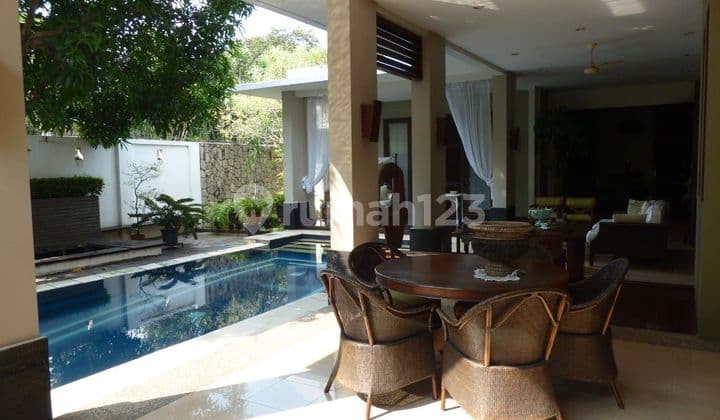 Ampera Kemang House 905m² Ready to Occupy