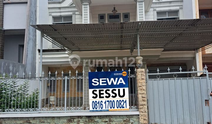 Rumah di Camar Pik, 2 Lantai Siap Huni, Murah