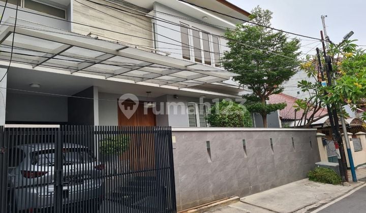 Rumah Cempaka Putih Tengah 205M², Terawat Siap Huni, Nego