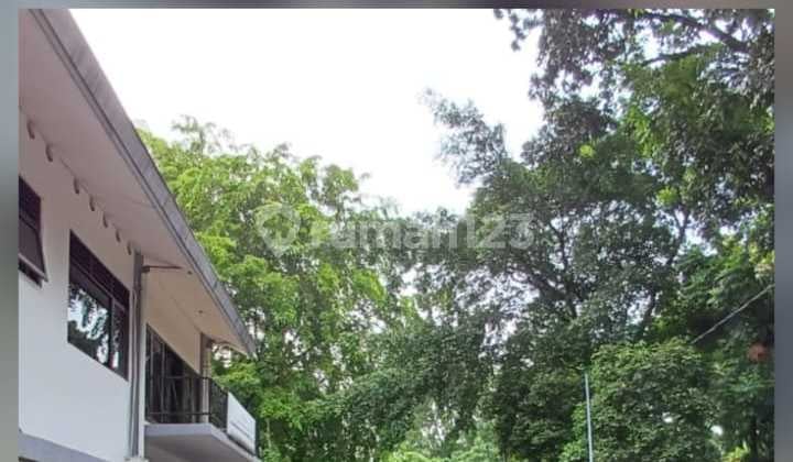 Rumah Usaha Sebrang Blok M