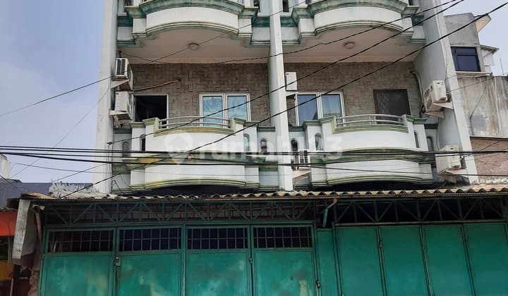 Kos Pengukiran 4.5 Story House