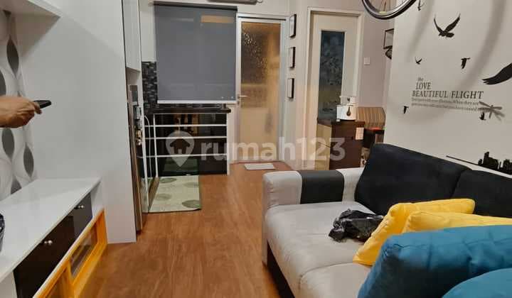 A4220 Apartemen Furnish Bagus 3BR jadi 1 Luas Lega Dekat Mall