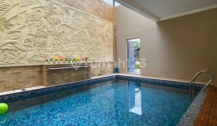 Kolam Renang Pribadi Dan Furnish Siap Masuk