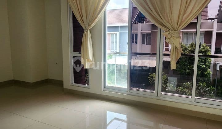 Disewakan Rumah Hoek Rapi Siap Huni di Cluster Vivaldy Symphonia Gading Serpong
