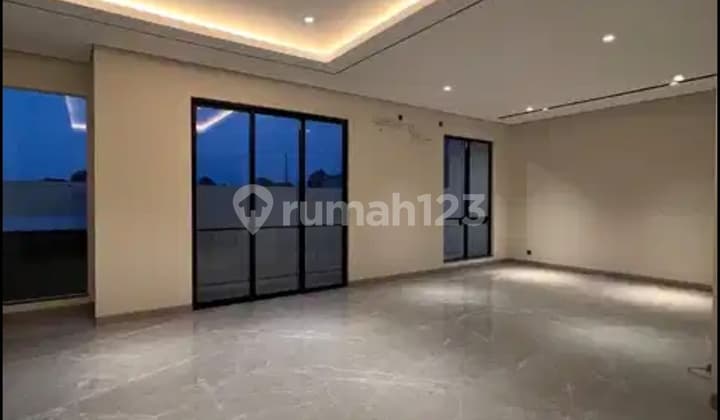 Pakuwon Indah X Lisbon Granada The Mansion La Riz Wood Ville Embassy Villa Bukit Regency Vbr