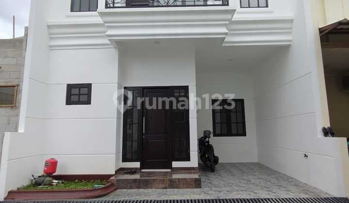 Rumah Baru Classic Modern Dalam Cluster di Condet Raya - Jakarta Timur.
