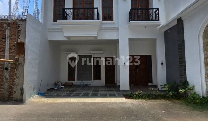 Rumah Baru Dalam Komplek Akses Jalan Lebar Di Pondok Bambu Duren Sawit Jakarta Timur