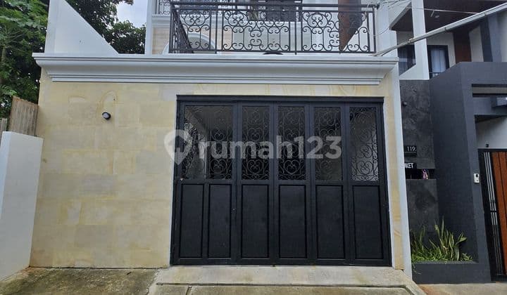 TURUN HARGA Rumah Baru American Classic with private pool Jagakarsa Jakarta Selatan