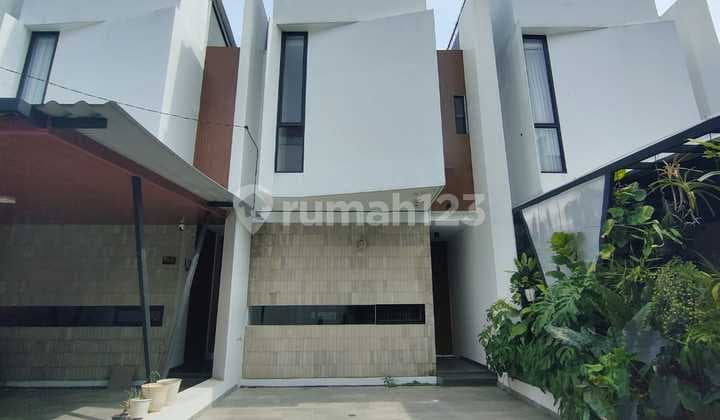 Rumah Dalam Cluster Mini Lokasi Strategis Siap Huni di Pondok Kelapa Jakarta Timur