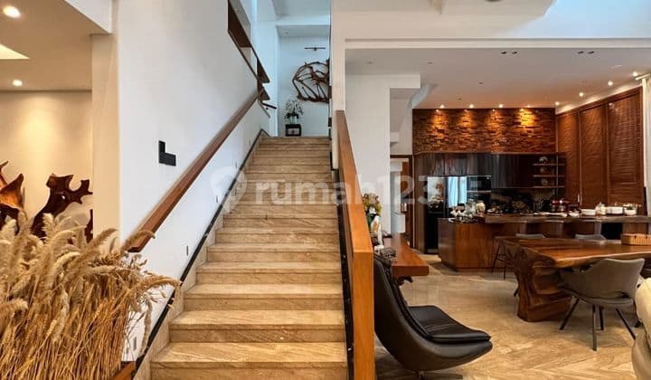 Rumah Modern Bergaya Jepang Lokasi Premium BSD Tangerang Selatan