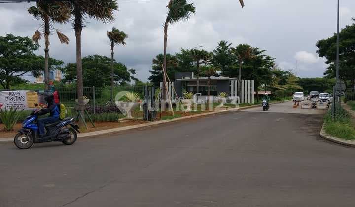 Rumah di Jual 2 Lantai Semi Furnished di River Garden Jgc Cakung