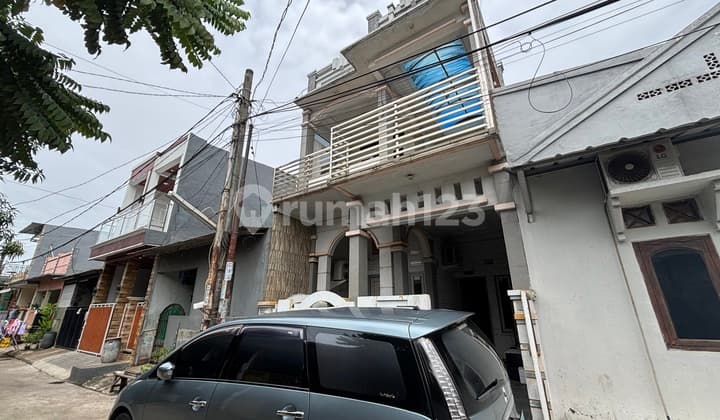 Rumah Dua Lantai di Griya Alam Sentosa Cilengsi