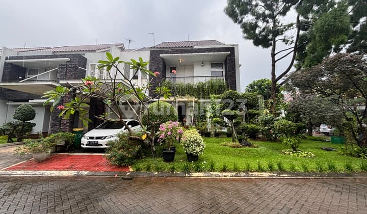 Rumah Luxury Hoek, Full Furnished di Raffles Hills Cibubur