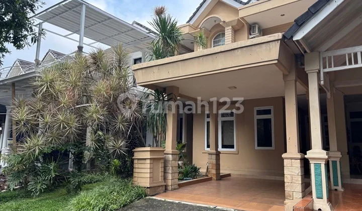 Well-Maintained 3-Story Sturdy House in Tourism City