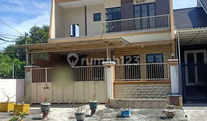 Rumah 2 Lantai Semi Furnish Siap Huni di Pondok Mutiara