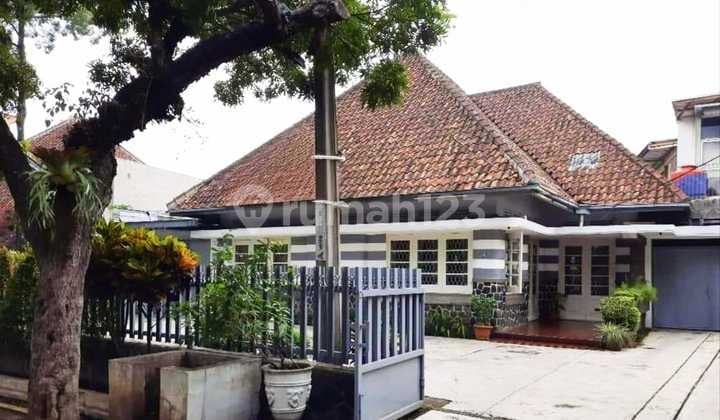 Rumah Belanda Sayap Riau- Bebas Pugar | Super Strategis Area Jalan Citarum Dekat Gedung Sate