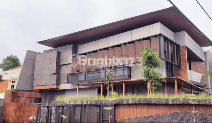 RUMAH NEW GRESS TROPICAL HOUSE WITH WATERFALL MANYAR KERTOADI DEKAT SAMSAT KERTAJAYA DHARMAHUSADA GALAXYMALL BONNET MERR HOKKY