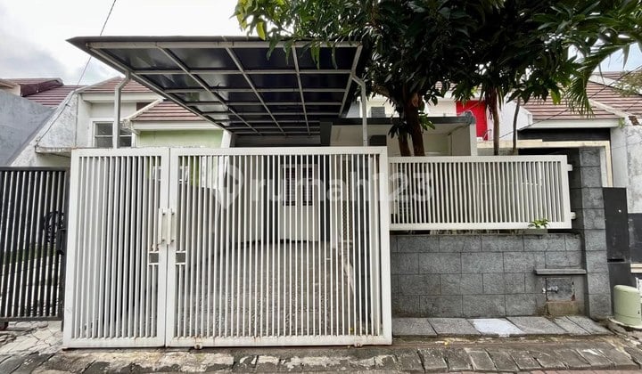 PURIMAS 1-STORY HOUSE IN RUNGKUT MEDOKAN NIRWANA, EXECUTIVE, NEAR JUANDA, UPN, SURABAYA, MINIMALIST 1-CAR CARPORT PURIMAS 1-STORY HOUSE IN RUNGKUT MEDOKAN NIRWANA, EXECUTIVE, NEAR JUANDA, UPN, SURABAYA, MINIMALIST 1-CAR CARPORT