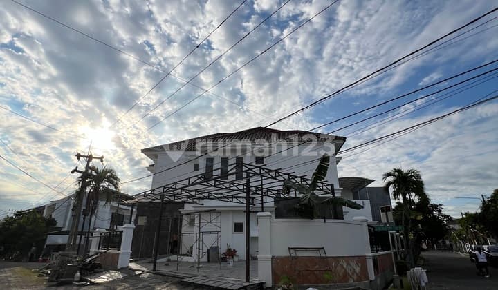RUMAH BARU FULL RENOVASI MULYOSARI SUTOREJO SURABAYA SEMI FURNISH