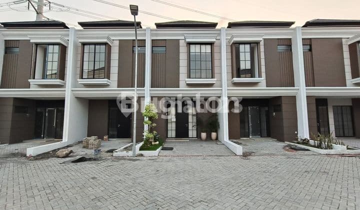 RUMAH 2 LANTAI DEKAT ITS PAKUWON CITY GALAXY MALL FREE BIAYA2 MODAL 15JUTA