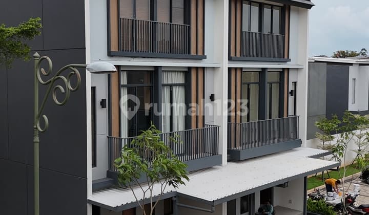 Rumah Baru Malibu Village 3 Lantai Desain Modern & Lokasi Strategis Best Deal!