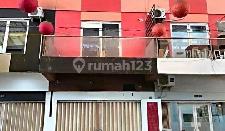 Gwalk Galeria Shop House