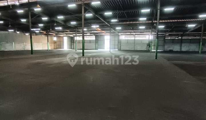 Gudang Tangerang luas 3660 m , masuk kontainer 40 feet