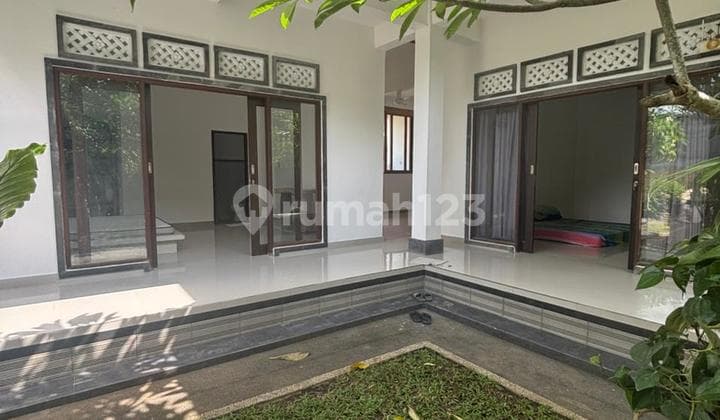 Rumah Style Vila Siap Huni Lokasi Bagus Harga Murah