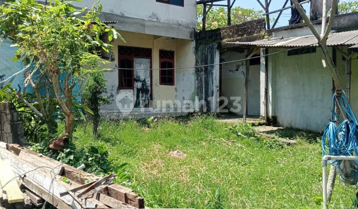 Tanah Bonus Rumah 2 Lantai di Jl Kebo Iwa Dps