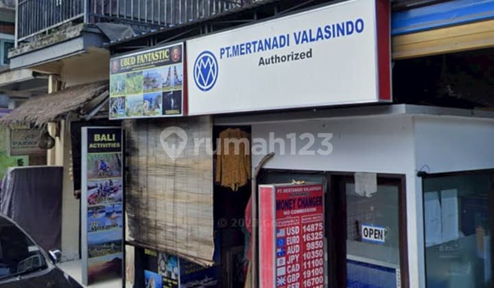 Toko Kecil di Jalan Bisma Central Ubud Siap Pakai