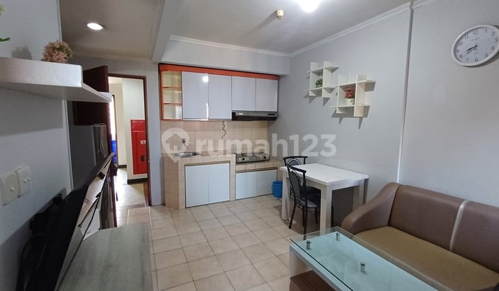 Disewakan.1 Bln.apartemen 2 Kamar Tidur Furnished