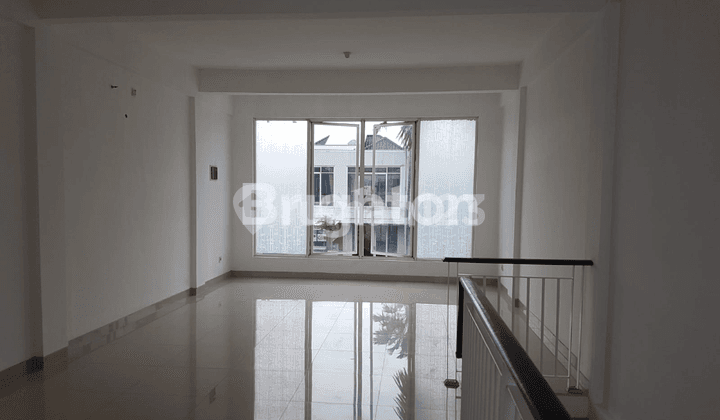 SAN ANTONIO Shopping Street Pakuwon City