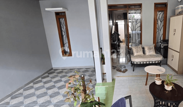 Di Jual Murah Rumah Komplek Pondok Hijau, Full Furnished, Udara Sejuk