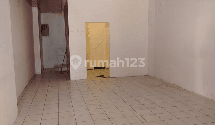 Di Sewakan Ruko Daerah Lengkong, 3,5 Lantai, Daerah Ramai