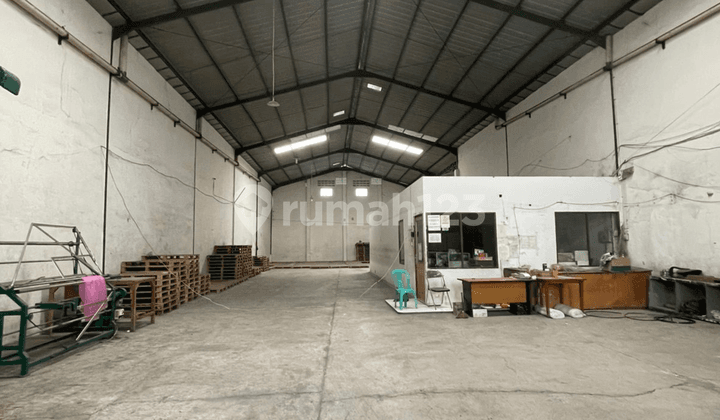 Di Sewakan Gudang Taman Kopo Indah 1, Sadang, Ada Kantor