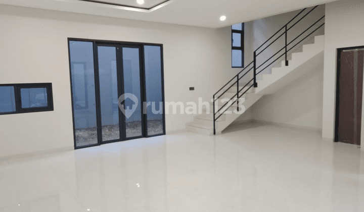Di Sewakan Rumah Baru Minimalis 2 Lnt, Cluster Exclusive Pondok Hijau