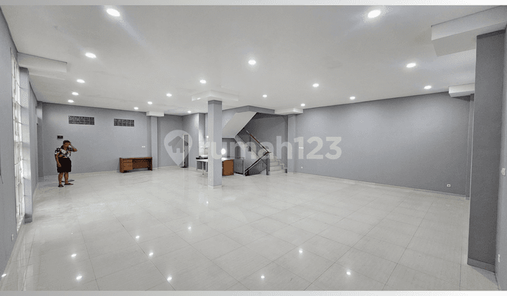 Di Sewakan Ruko 2,5 Lantai, Mainroad Lembang, Lokasi Strategis