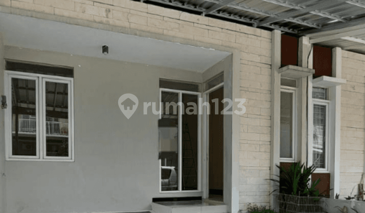 Di Jual Rumah Taman Kopo Indah V, Cluster Pavorit, 1,5 Lantai