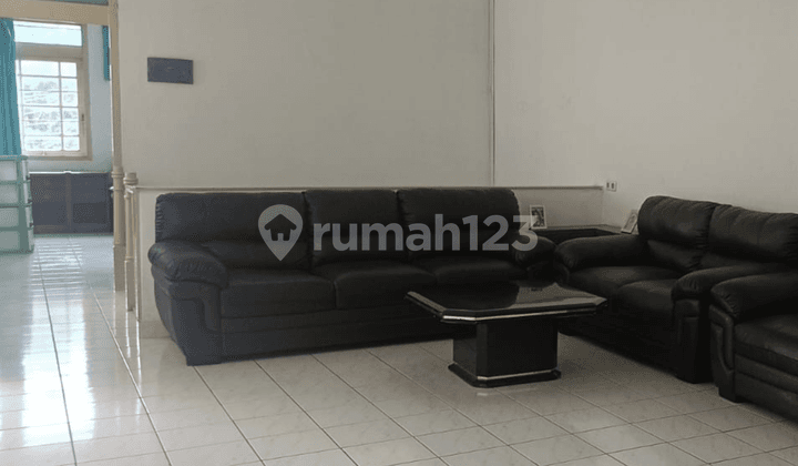 Di Sewakan Rumah Mainroad Jl. Raya Kopo, Dekat RS. Imanuel