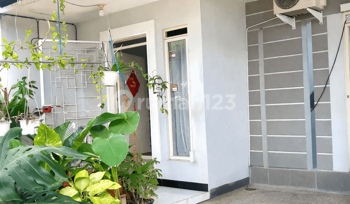 Cheap! House for Sale in Taman Kopo Indah 3, Near Toll Access