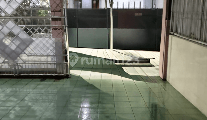 Di Sewakan Rumah Sumbersari, 4 Kamar Tidur, 3 Kamar Mandi