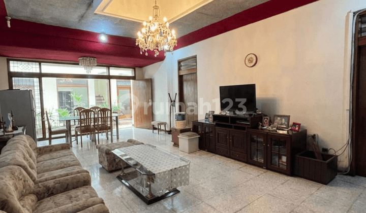 Di Sewakan Rumah Sayap Jl.riau, Cocok untuk Resto, Cafe, Kantor