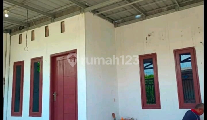 House for Rent in Medokan Sawah Timur