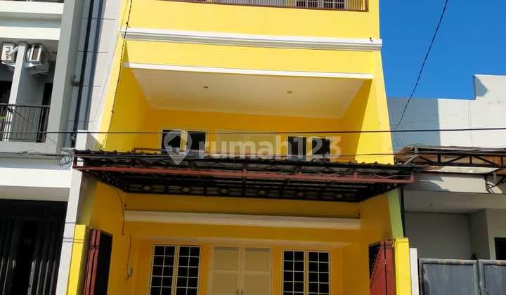 Dijual Rumah Usaha Sutorejo