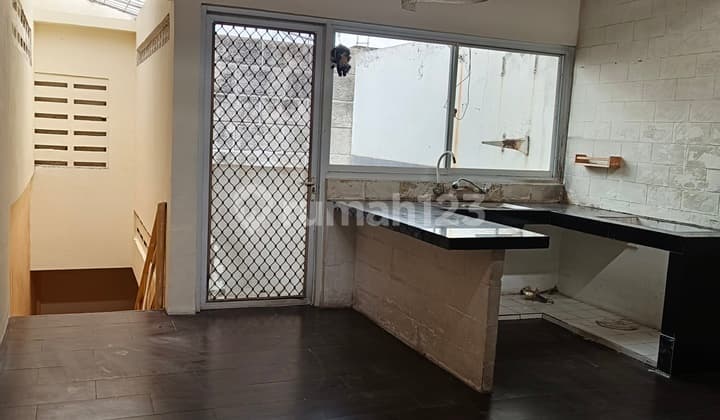 Ruko Siap Pakai, Hadap Jalan, Lt 61, 3 Tingkat, Shgb, Akses Tol, Banjar Wijaya