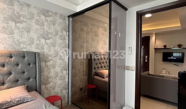 Disewakan Apartemen The Kensington Royal Suites 1 Kamar Full Furnish Tahunan Bulanan