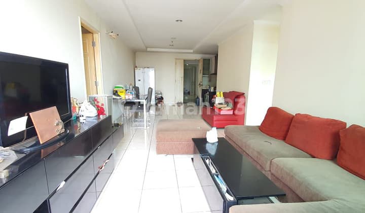 For Sale: French Walk Apartment, 2 Bedrooms, Tower Lyon Garden