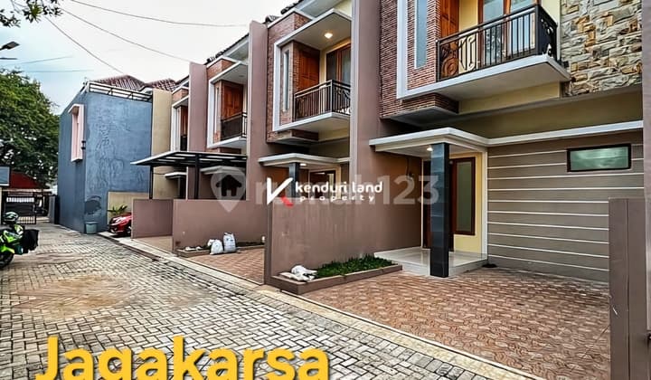 Rumah Mewah Minimalis Dalam Cluster Dekat Pintu Tol